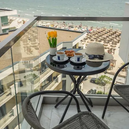 Hera Infinity Pool&spa Appartement *