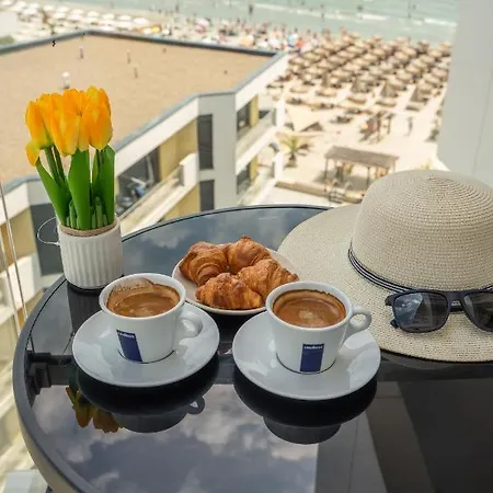 Hera Infinity Pool&spa * Năvodari