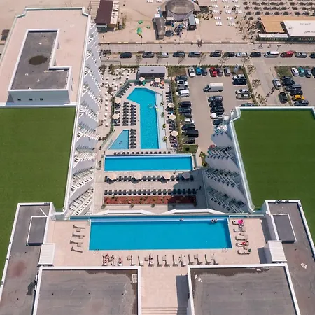 Hera Infinity Pool&spa *
