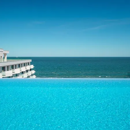 Hera Infinity Pool&spa * Năvodari