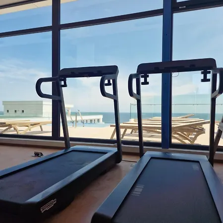 Hera Infinity Pool&spa Năvodari